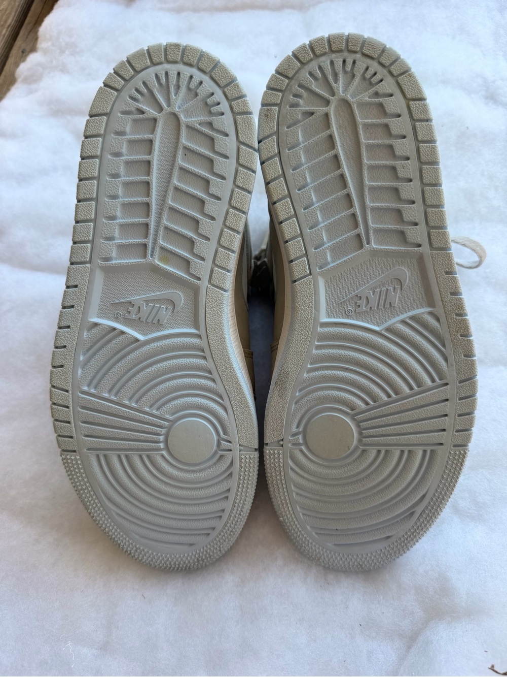 Nike AIR JORDAN Women's High-Top Sneakers - Light Cream & Pale Blue size 8 - Picture 6 of 16
